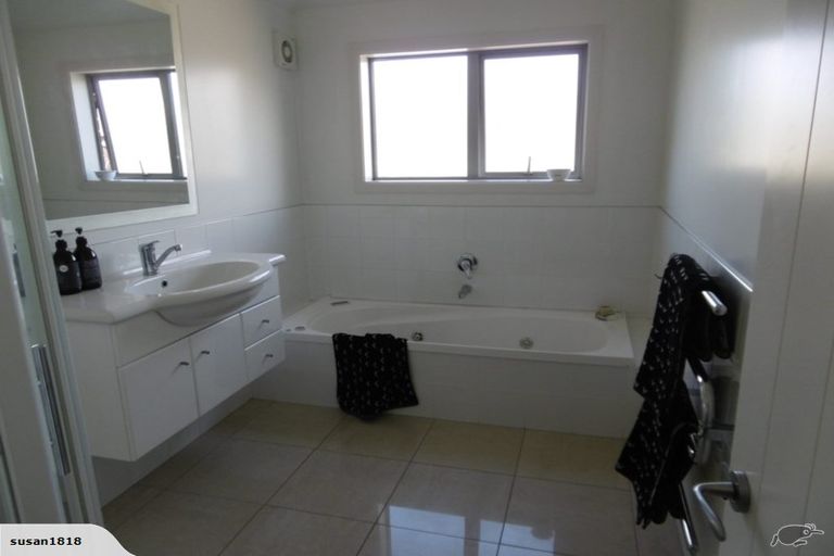 Photo of property in 15a Grove Road, Addington, Christchurch, 8024