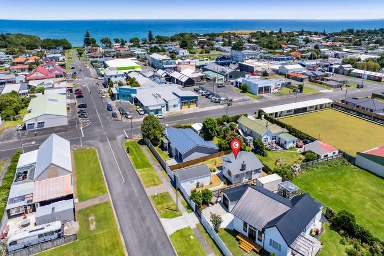 Photo of property in 28a Napier Street, Opunake, 4616