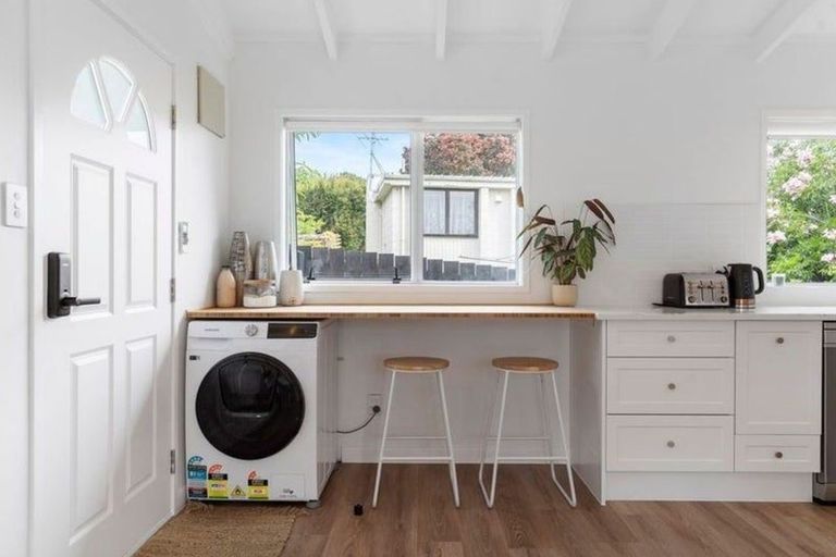 Photo of property in 7d Yeoman Place, Howick, Auckland, 2014
