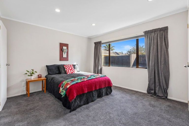 Photo of property in 38 Katerini Grove, Papamoa Beach, Papamoa, 3118