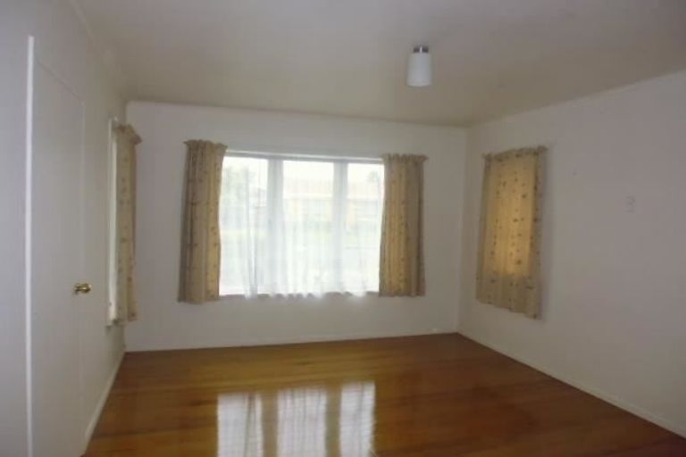 Photo of property in 1/15 Elizabeth Street, Papakura, 2110