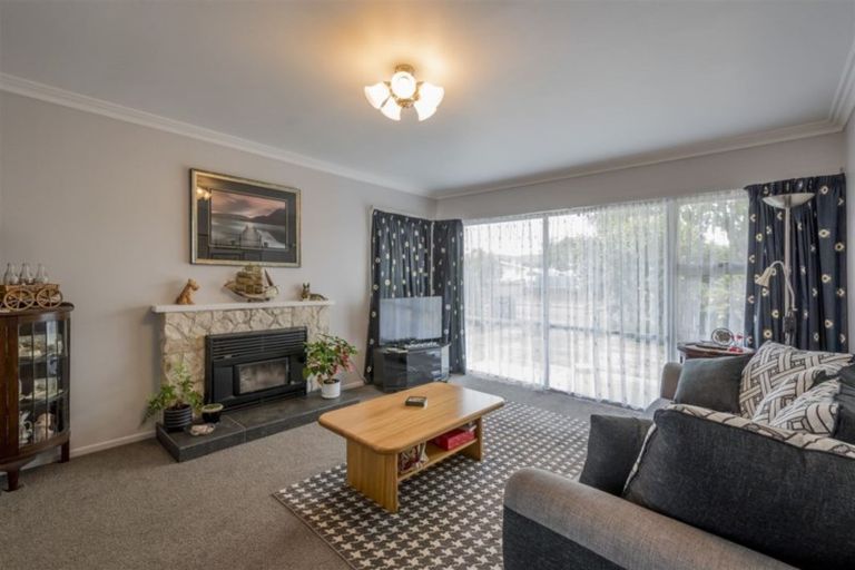 Photo of property in 19 Heather Street, Levin, 5510