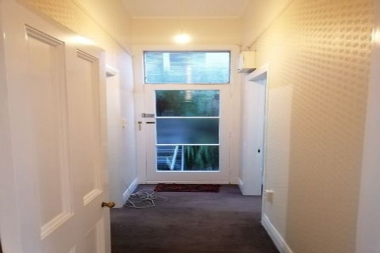 Photo of property in 13 Mortimer Terrace, Aro Valley, Wellington, 6021