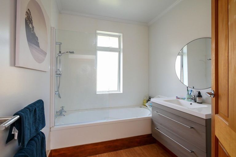 Photo of property in 12 Braeside, Kinmont Park, Mosgiel, 9024