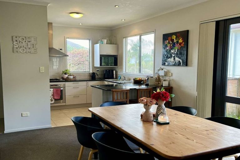 Photo of property in 50 Greenbough Lane, Greenhithe, Auckland, 0632