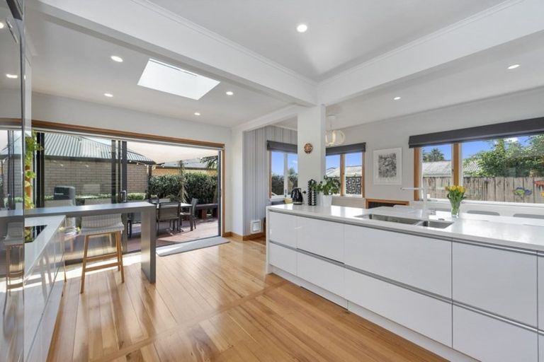 Photo of property in 18 Bolmuir Road, Forest Lake, Hamilton, 3200