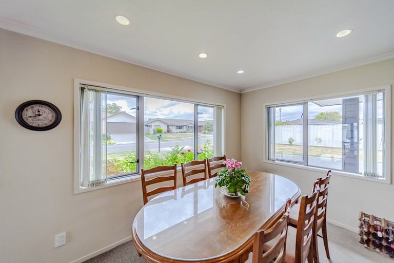 Photo of property in 6 Highgrove Place, Waipukurau, 4200