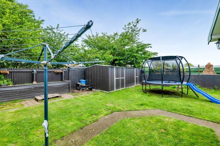 Photo of property in 17 Clifford Street, Hawera, 4610