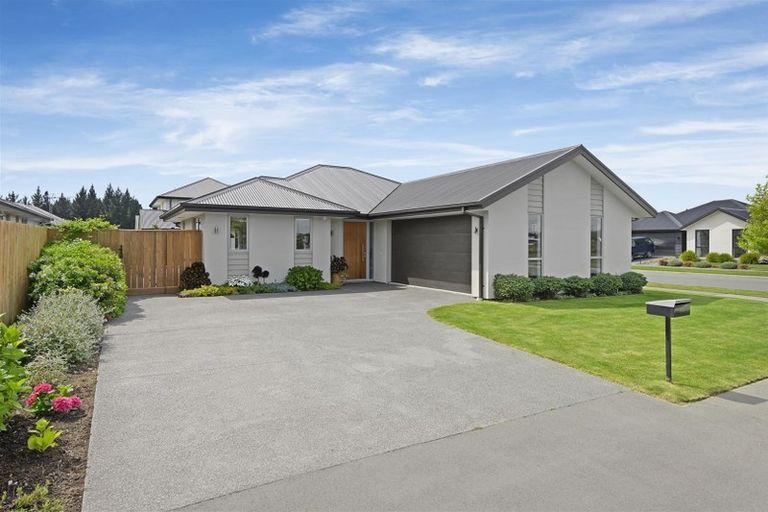 Photo of property in 7 Weruweru Street, Marshland, Christchurch, 8083