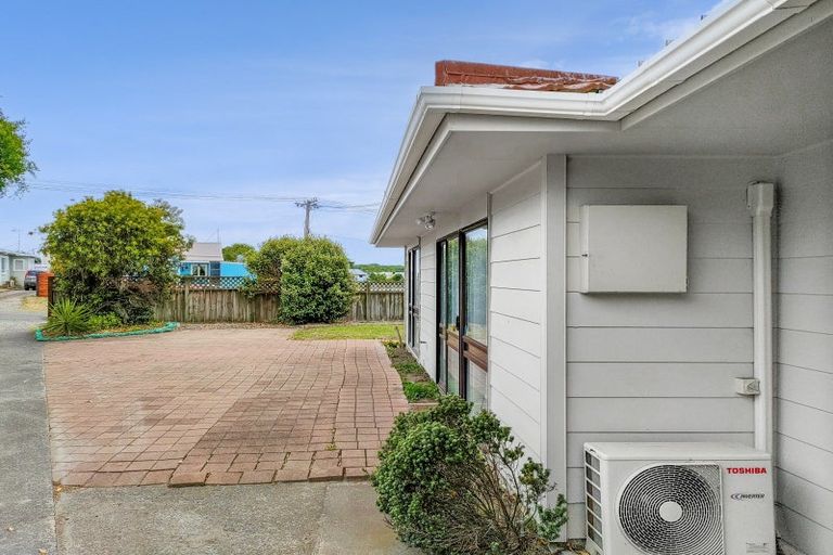 Photo of property in 23a Kauwhata Street, Himatangi Beach, Foxton, 4891