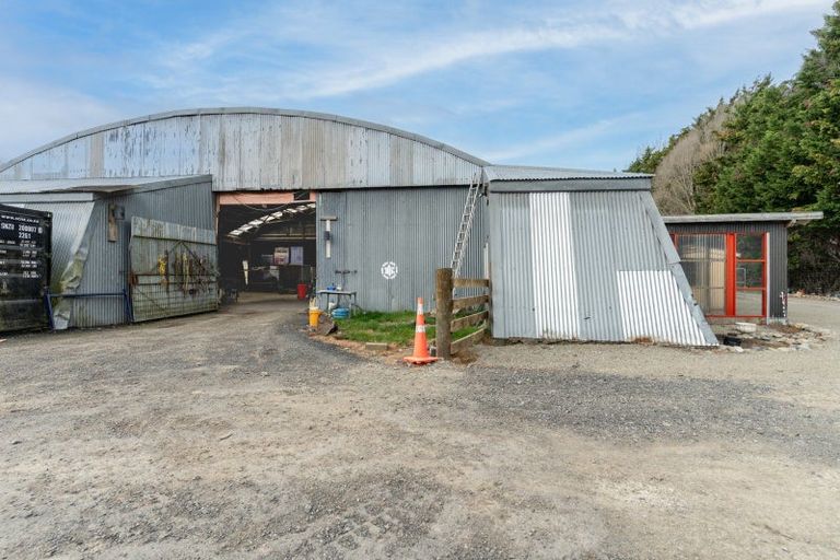 Photo of property in 93 Black Rock Road, Te Ore Ore, Masterton, 5886