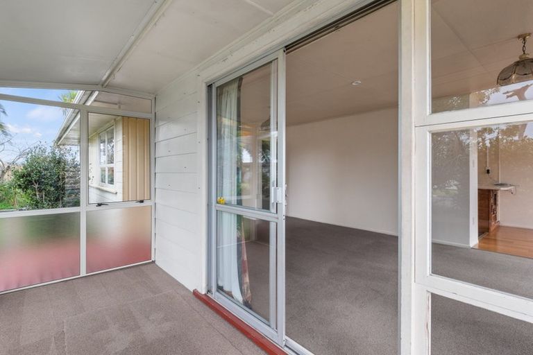 Photo of property in 1/23 Sea Spray Drive, Bucklands Beach, Auckland, 2012