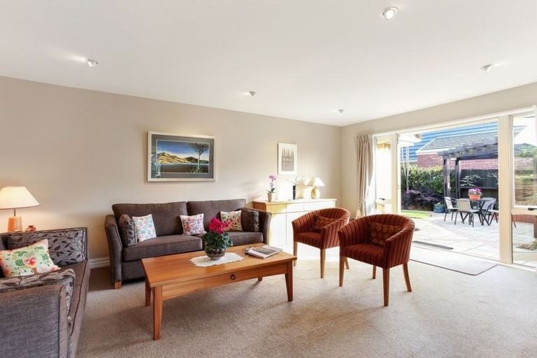 Photo of property in 24 Ilam Park Place, Ilam, Christchurch, 8041