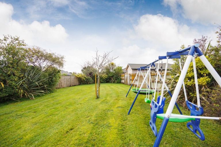 Photo of property in 23 Woodgate Court, Fitzherbert, Palmerston North, 4410