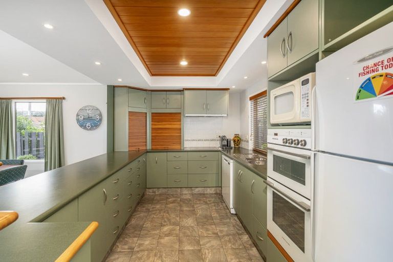 Photo of property in 172 Captain Cook Road, Cooks Beach, Whitianga, 3591