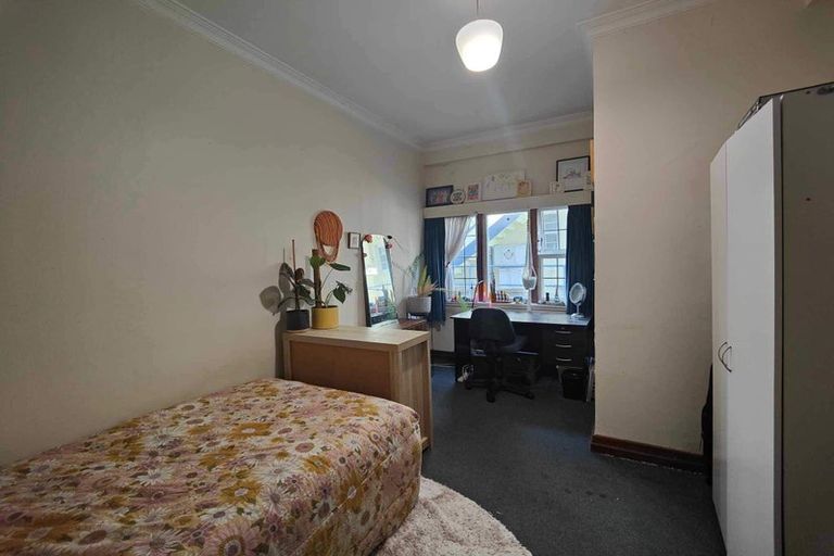 Photo of property in Elms Court Flats, 1/367 The Terrace, Te Aro, Wellington, 6011