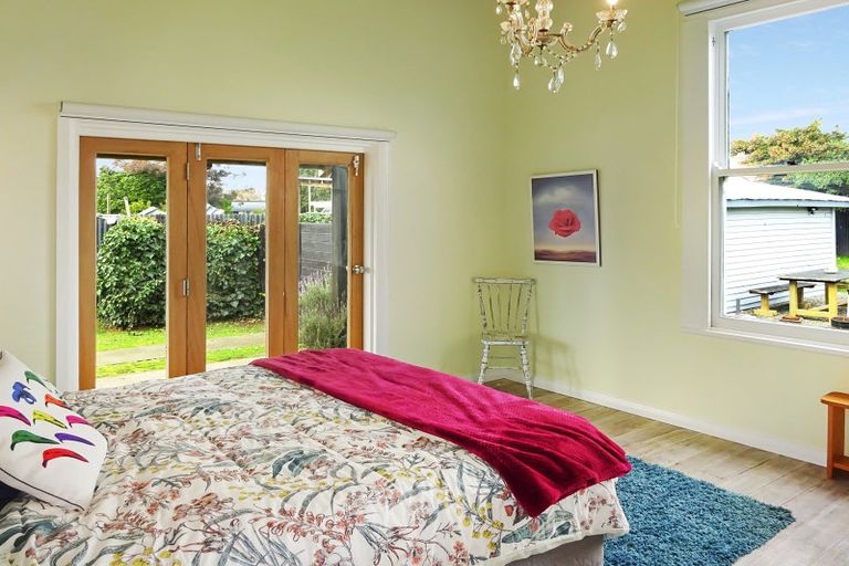 Photo of property in 36 Robinson Street, Foxton, 4814