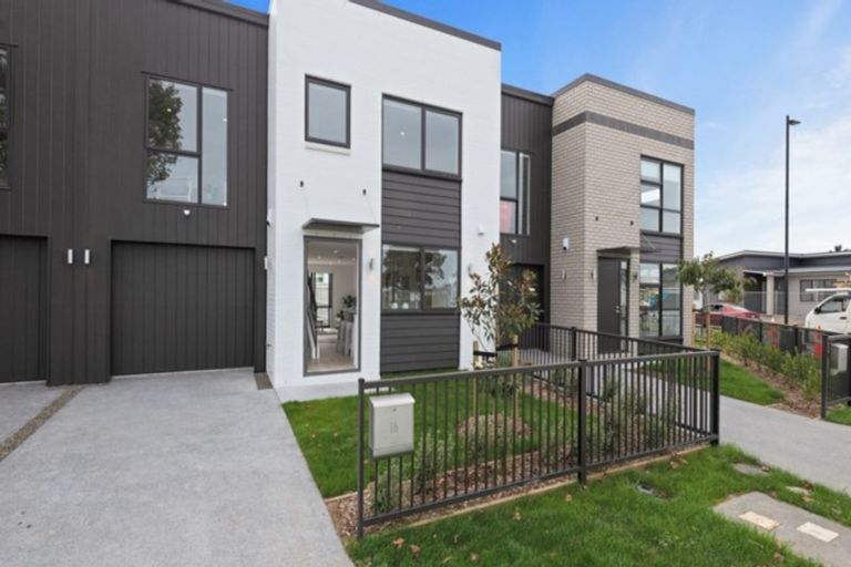 Photo of property in 16 Orford Lane, Takanini, 2112