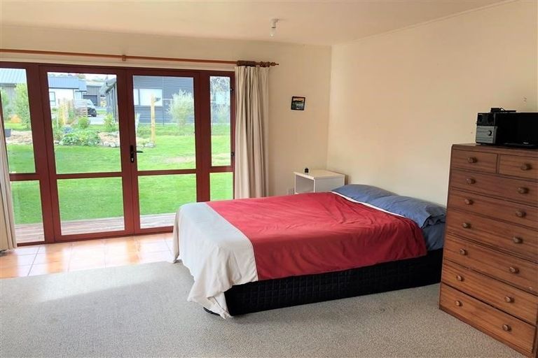 Photo of property in 28 Rata Street, Wanaka, 9305