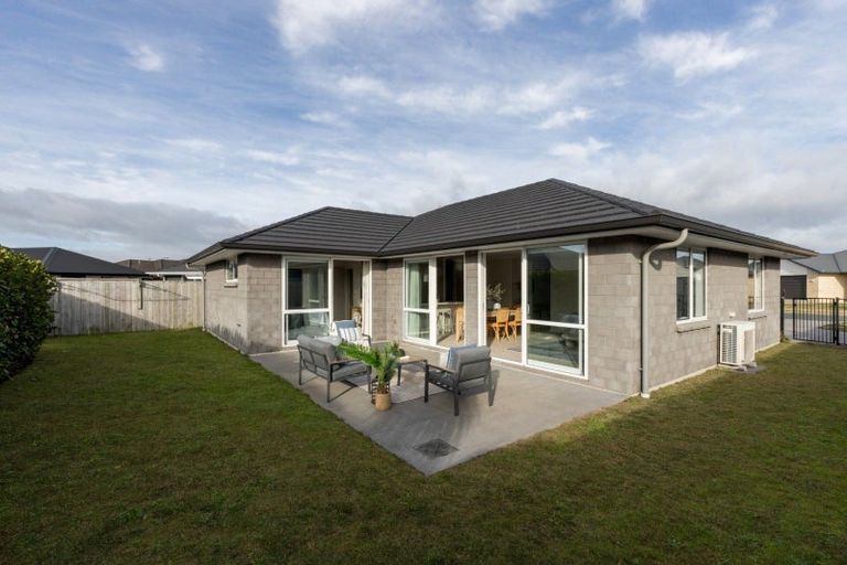 Photo of property in 10 Te Kio Crescent, Papamoa Beach, Papamoa, 3118