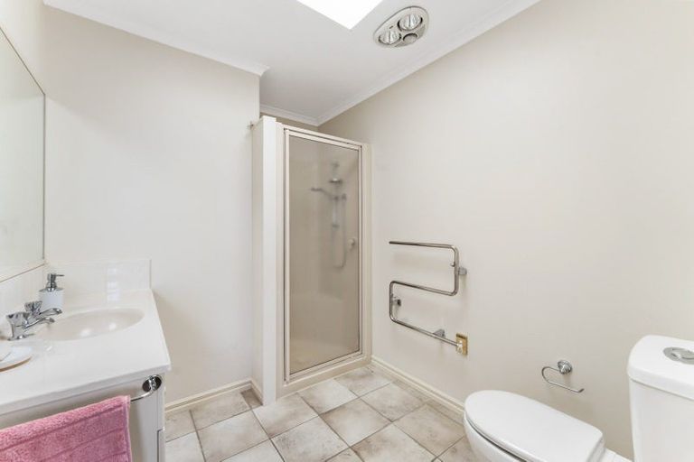 Photo of property in 14 Lorrigan Way, Welcome Bay, Tauranga, 3112