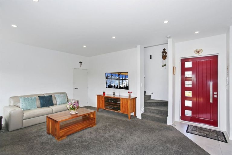 Photo of property in 76a Wellington Street, Pukekohe, 2120