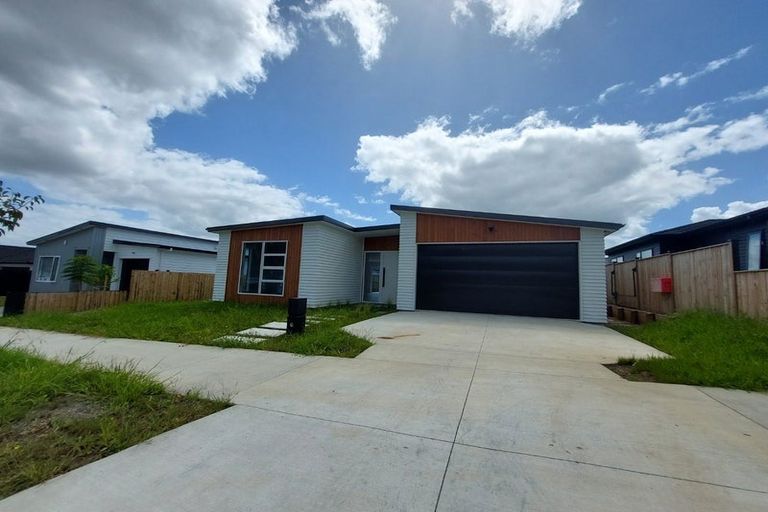 Photo of property in 10 Haupa Nui Road, Wainui, 0932