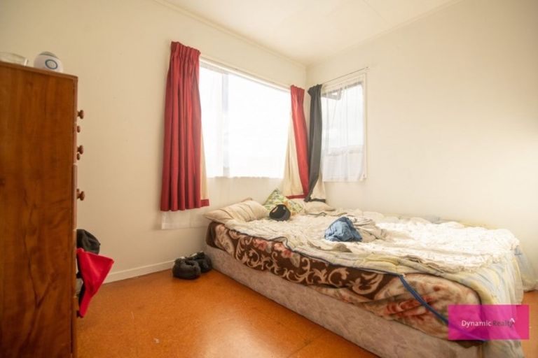 Photo of property in 15 Tiller Close, Kelvin Grove, Palmerston North, 4414