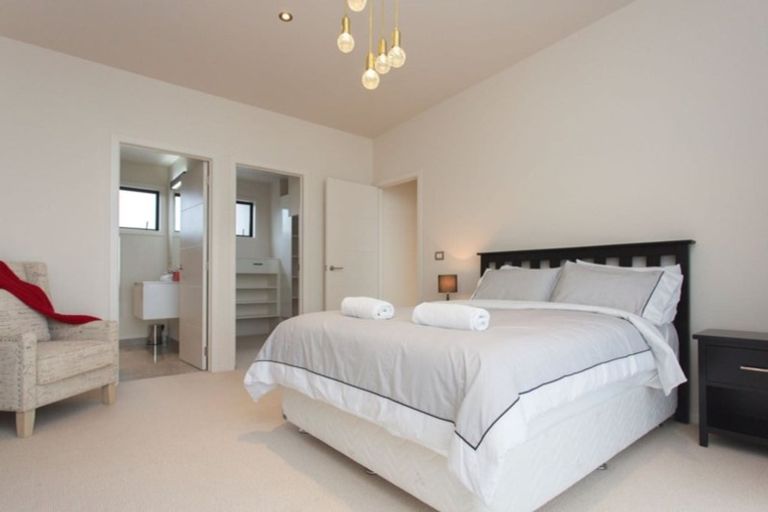 Photo of property in 197a Devon Street West, New Plymouth, 4310