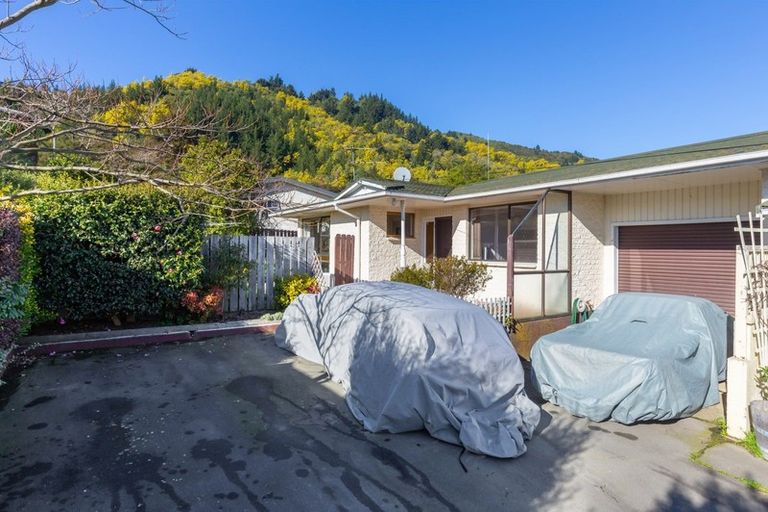 Photo of property in 162c Waikawa Road, Picton, 7220