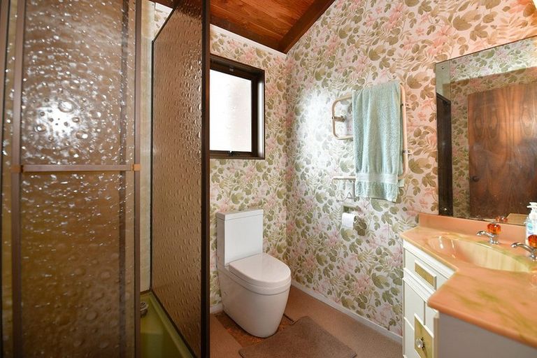 Photo of property in 11 Tatyana Place, Massey, Auckland, 0614