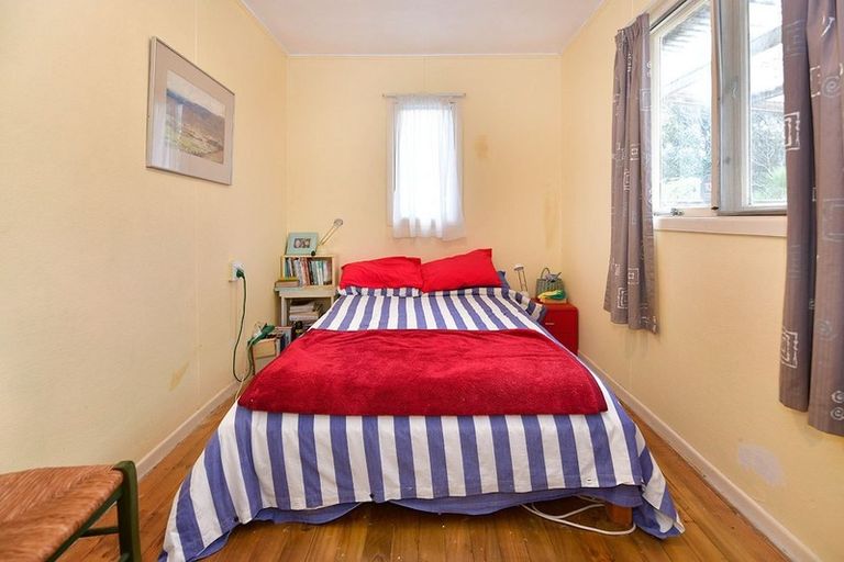 Photo of property in 38 James Mcleod Road, Shelly Beach, Helensville, 0874