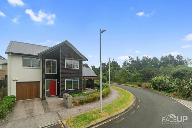Photo of property in 33 Station Street, Hobsonville, Auckland, 0616