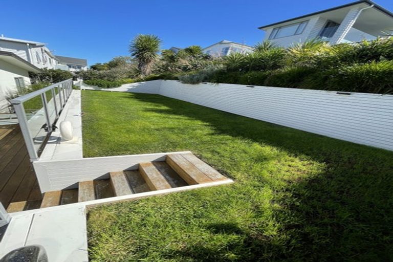 Photo of property in 17 Caldera Drive, Long Bay, Auckland, 0630