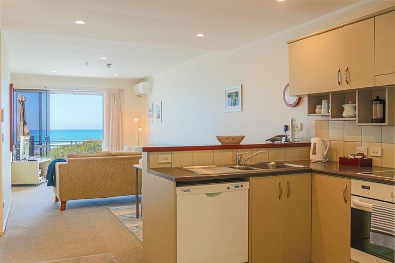 Photo of property in Beachpoint Apartments, 2/5 West End Road, Ohope, 3121
