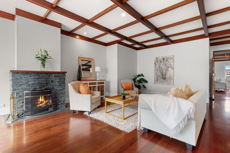 Photo of property in 24 Norwood Road, Bayswater, Auckland, 0622