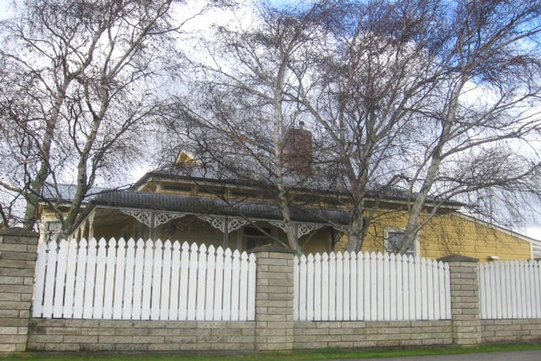 Photo of property in 1 Bryant Street, Takaro, Palmerston North, 4412