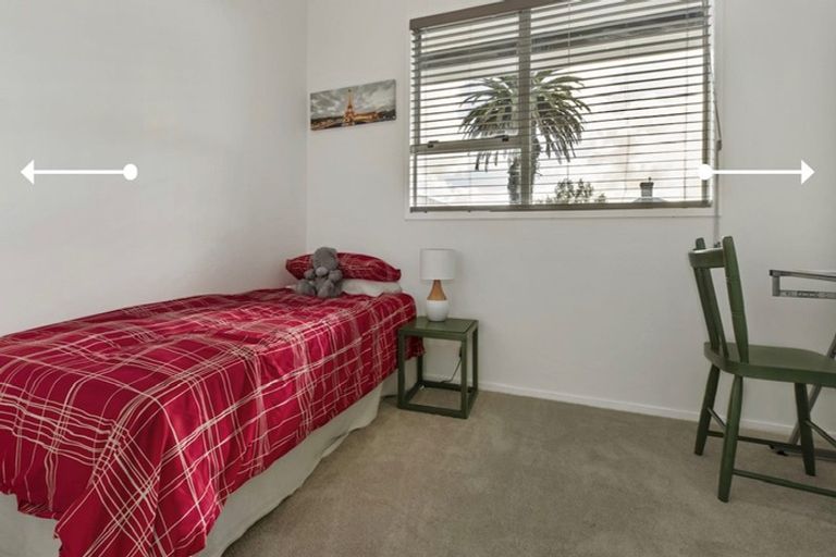 Photo of property in 1/2 Palm Court Drive, Glen Eden, Auckland, 0602