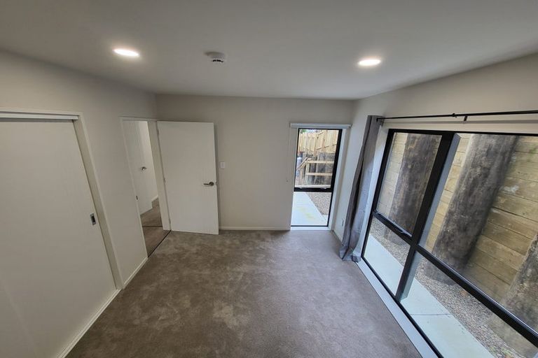 Photo of property in 7 Palmetto Place, Goodwood Heights, Auckland, 2105