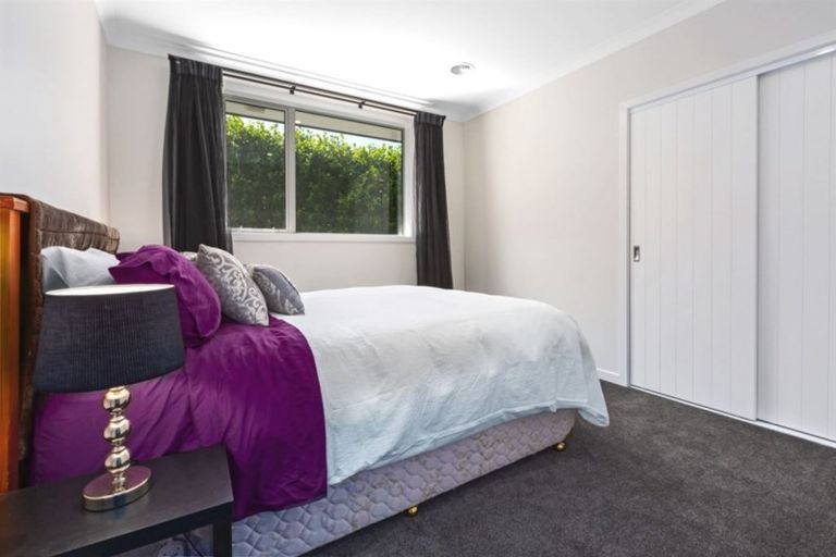 Photo of property in 12 Frances Brown Avenue, Aotea, Porirua, 5024