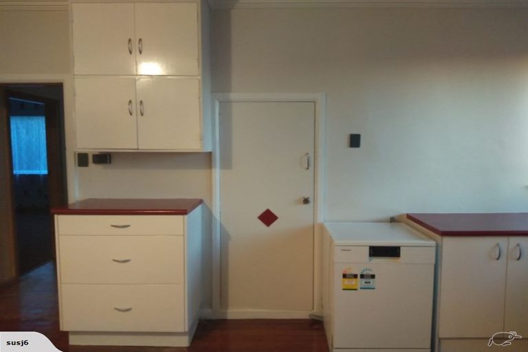 Photo of property in 339 Oxford Street, Levin, 5510