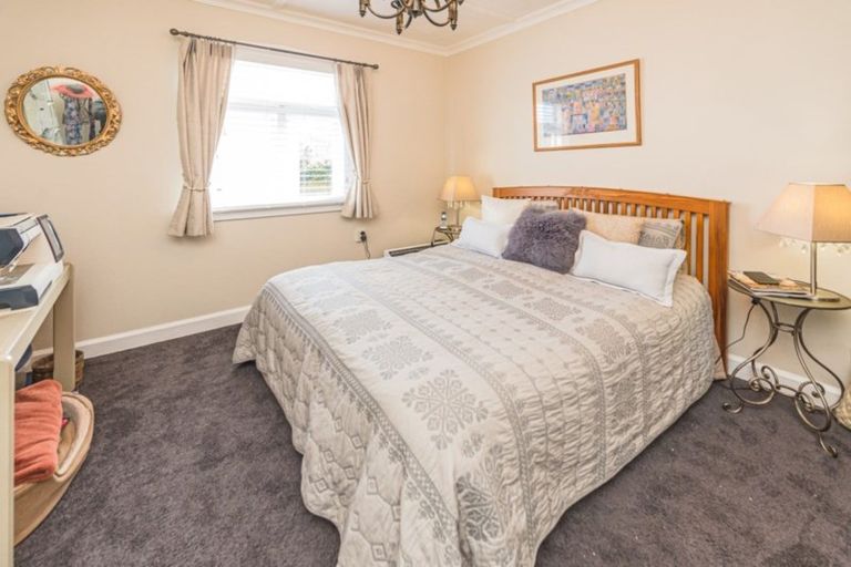 Photo of property in 33 Grey Street, College Estate, Whanganui, 4500