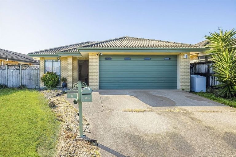 Photo of property in 4 Stellata Court, Randwick Park, Auckland, 2105