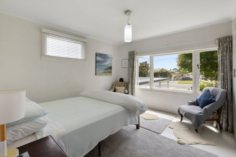 Photo of property in 32 Bellevue Road, Brookfield, Tauranga, 3110