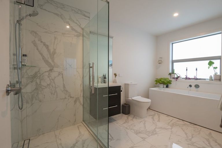 Photo of property in 19 Breakwater Way, Whitby, Porirua, 5024