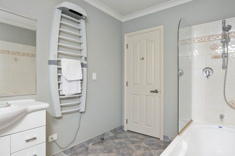 Photo of property in 2a Second Street, Lansdowne, Masterton, 5810