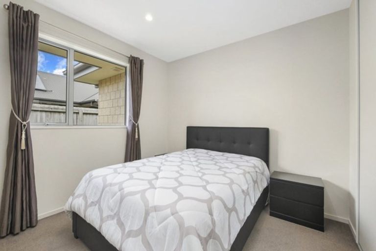 Photo of property in 12 Moeraki Place, Hei Hei, Christchurch, 8042
