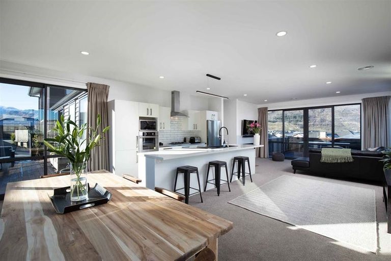 Photo of property in 19 Oxfordshire Avenue, Lower Shotover, Queenstown, 9304