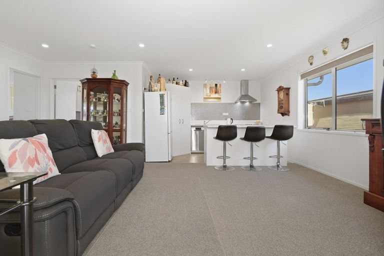 Photo of property in 32 Arrow Close, Papamoa, 3118