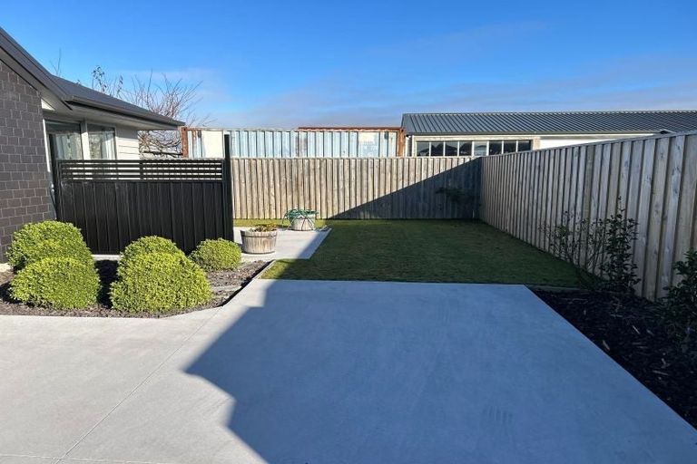 Photo of property in 4 Grey View Grove, Rangiora, 7400